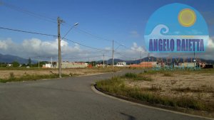 Terreno á venda no bairro Flora Rica em Peruíbe