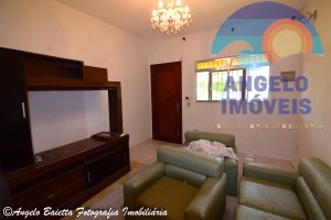 Casa á venda no bairro São José em Peruíbe