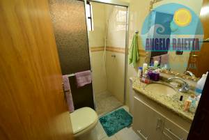 Casa para venda no bairro Imperador, entre 400 e 800 metros da praia