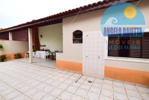 Casa para venda no bairro Imperador, entre 400 e 800 metros da praia