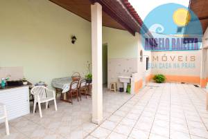 Casa para venda no bairro Imperador, entre 400 e 800 metros da praia