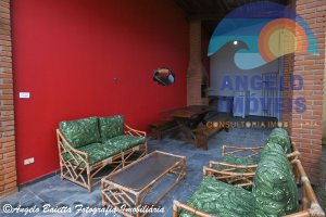 Casa lado praia para locação de temporada no bairro Stella Maris em Peruíbe