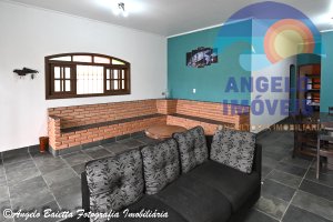 Casa lado praia para locação de temporada no bairro Stella Maris em Peruíbe