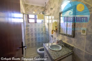 Casa em 2 lotes, piscina, 2 dormitórios, Parque Turístico - Peruíbe.