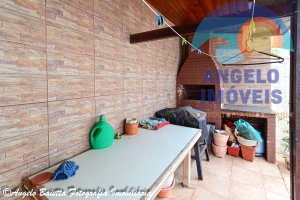 Casa com 3 dormitórios á venda no bairro Oásis em Peruíbe