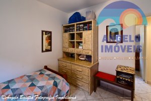 Casa com 3 dormitórios á venda no bairro Oásis em Peruíbe