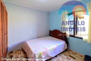 Casa á venda no bairro Arpoador em Peruíbe