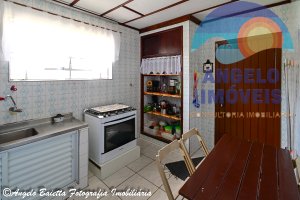 Casa em 2 lotes, 3 dormitórios, piscina, á venda no bairro Arpoador em Peruíbe