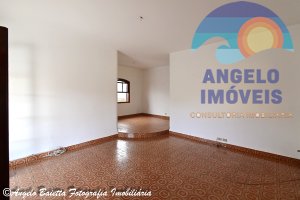 Casa lado praia  á venda no bairro Cidade Nova Peruíbe em Peruíbe