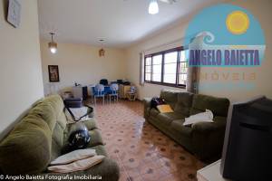 Casa á venda no bairro Imperador em Peruibe