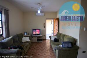 Casa á venda no bairro Imperador em Peruibe