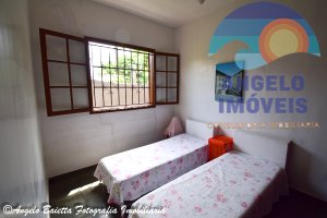 Casa á venda no bairro Stella Maris em Perui´be