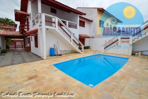 Casa com 4 dormitórios, piscina, Cidade Nova Peruíbe - Peruíbe.