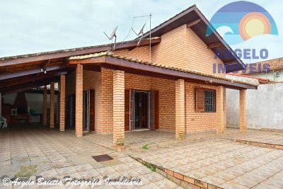 Casa em Peruíbe para venda