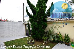 Casa á venda no bairro Oásis em Peruíbe