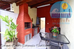 Casa á venda no bairro Oásis em Peruíbe