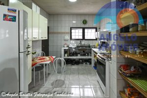 Casa com 3 dormitórios á venda no bairro Imperador