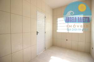 Casa á venda no bairro Estancia dos Eucaliptos em Peruíbe