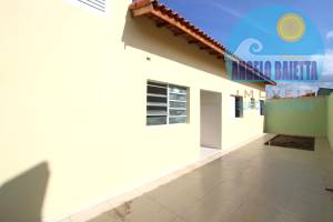 Casa á venda no bairro Estancia dos Eucaliptos em Peruíbe