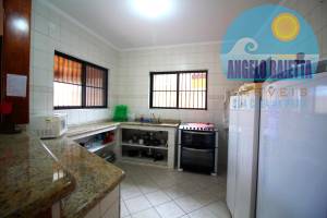 Casa á venda no bairro Arpoador, entre 400 e 800 metros da praia