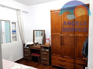Casa lado linha  á venda no bairro Samburá em Peruíbe 