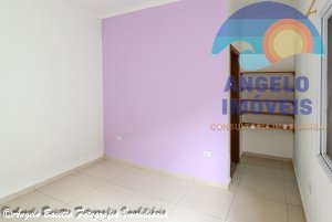 Casa á venda no bairro Belmitr Novaes em Peruíbe