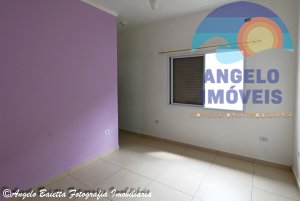 Casa á venda no bairro Belmitr Novaes em Peruíbe