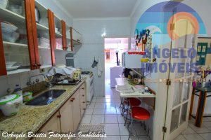 Apartamento com 3 dormitórios á venda no bairro Centro em Peruíbe