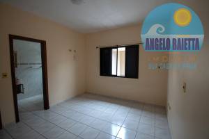 Sobrado á venda no bairro Oásis em Peruíbe, á 500 metros da praia