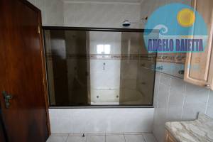 Sobrado á venda no bairro Oásis em Peruíbe, á 500 metros da praia