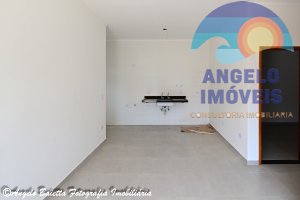 Apartamento á venda no bairro Belmira Novaes em Peruíbe