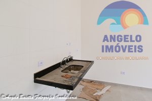 Apartamento á venda no bairro Belmira Novaes em Peruíbe