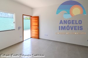 Apartamento á venda no bairro Belmira Novaes em Peruíbe