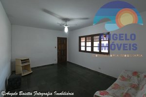 Casa á venda no bairro Pampas em Peruíbe