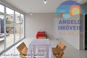 Casa á venda no condomínio Bougainvillée IV em Peruíbe