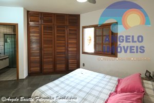 Casa á venda no condomínio Bougainvillée II em Peruíbe