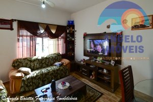 Casa á venda no bairro Tres Marias em Peruíbe