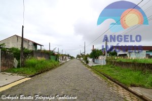 Terreno á venda no bairro Jardim Beira Mar