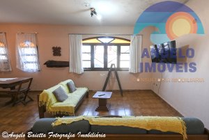 Casa á venda no bairro Imperador em Peruíbe