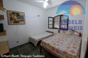 Casa á venda no bairro Turistico em Peruíbe