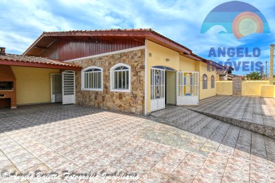 Casa em Peruíbe para venda