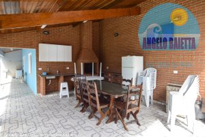 Casa terrea em 2 lotes, 3 dormitorios, Oásis, á 200 metros da praia