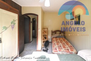 Casa á venda no bairro Oásis em Peruíbe