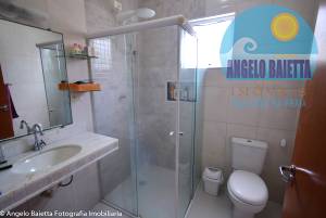 Casa á venda no bairro Josedy em Peruíbe