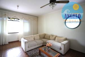 Casa para venda no bairro Jardim Peruibe em Peruíbe, á de 1200 metros da praia