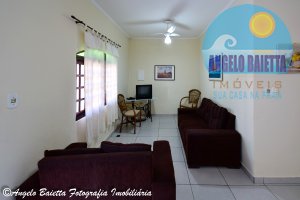 Casa para venda no bairro Jardim Peruíbe em Peruíbe