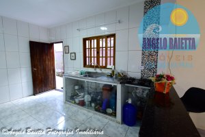 Casa para venda no bairro Jardim Peruíbe em Peruíbe