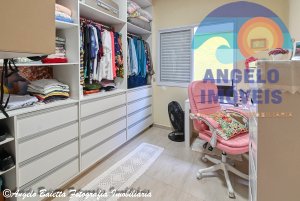 Casa lado praia á venda no bairro Star em Peruíbe