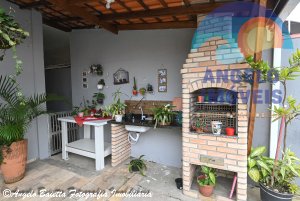 Casa á venda no bairro Jardim Marcia em Peruíbe