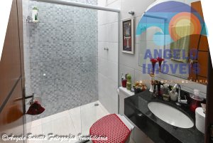 Casa á venda no bairro Jardim Marcia em Peruíbe